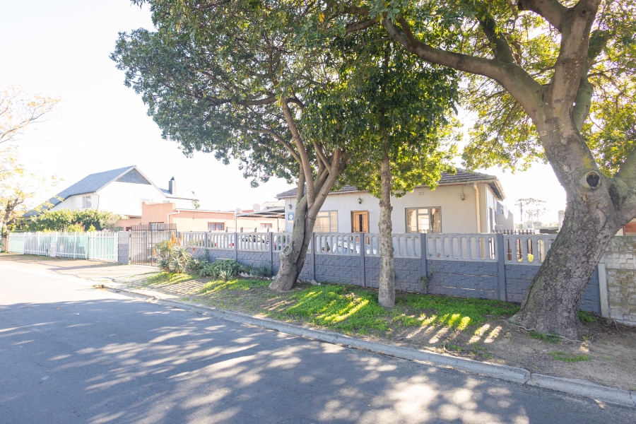 3 Bedroom Property for Sale in Belmont Park Western Cape